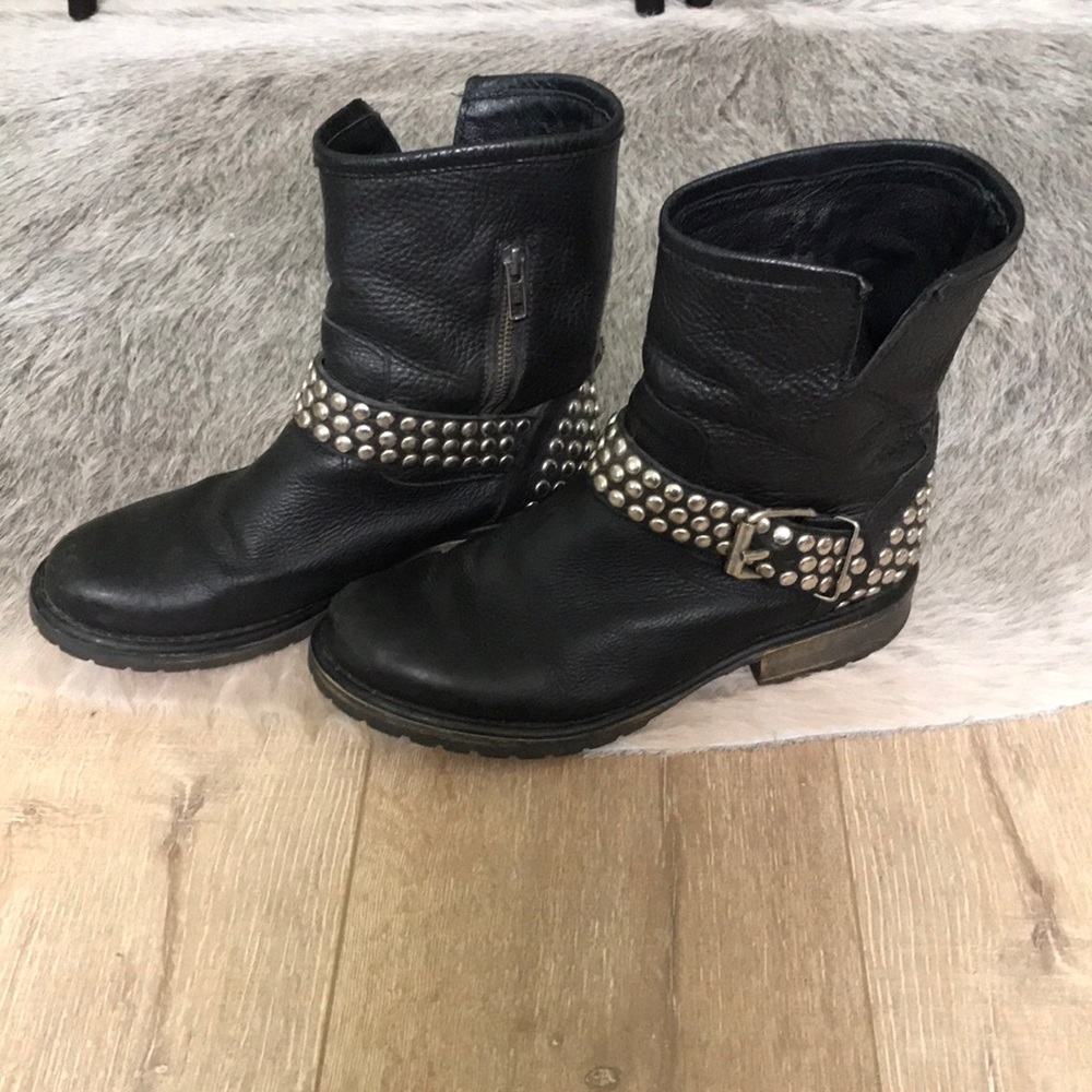 Steve Madden Frankie Studded Boots